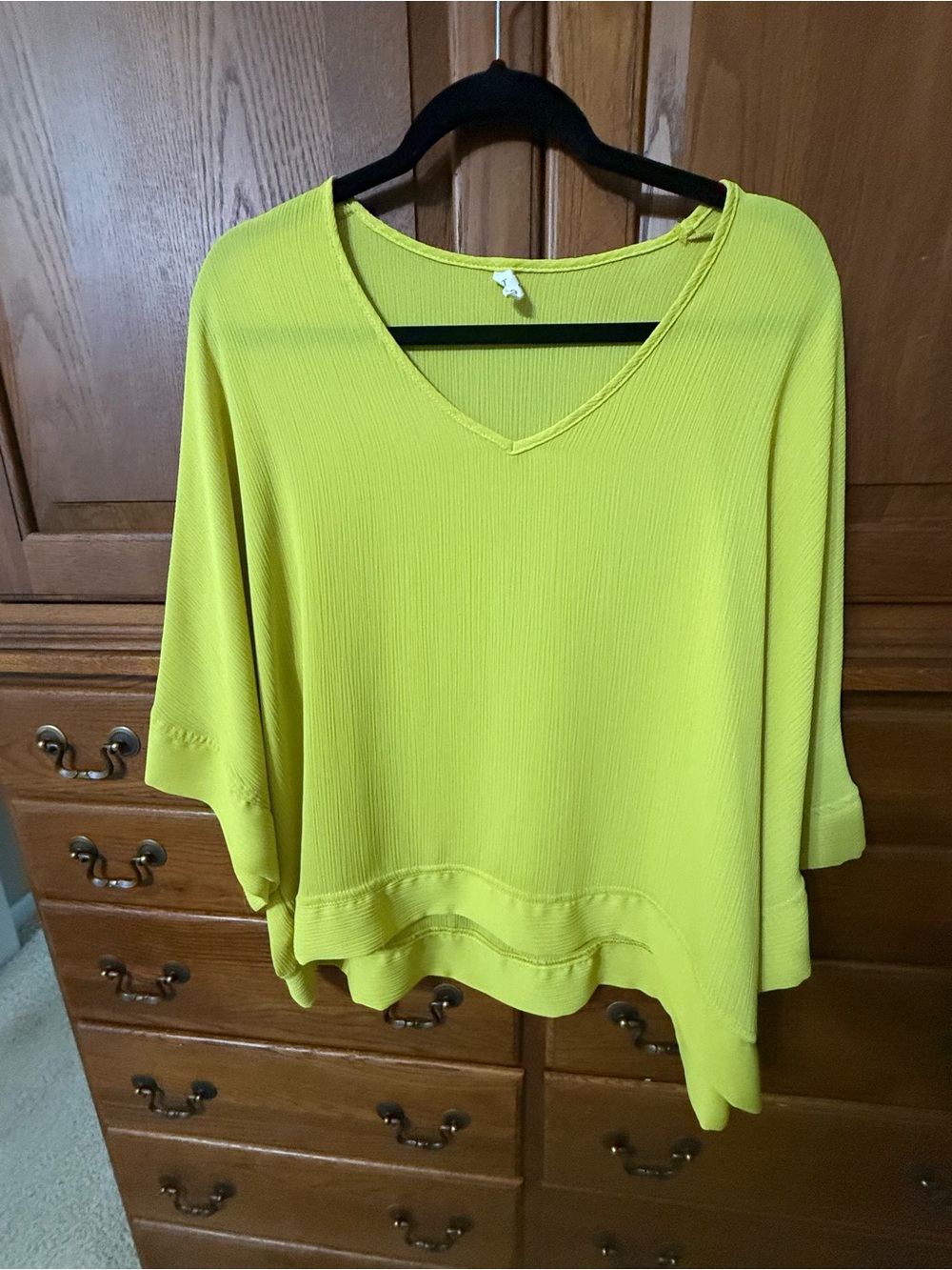 Tyche Lime V-Neck Relaxed Ribbed Pullover